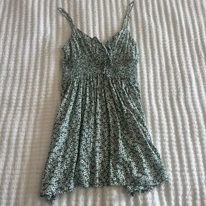 LA hearts/Pacsun green and white floral mini dress